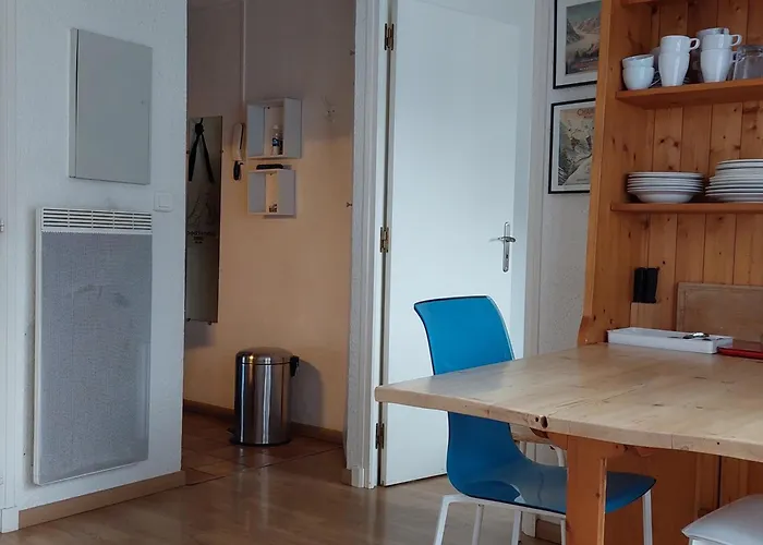 Cosy Avec Balcon Et Parking A Chamonix, Proche Centre-ville - Fr-1-517-70 Chamonix