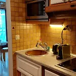 Cosy Avec Balcon Et Parking A Chamonix, Proche Centre-ville - Fr-1-517-70 Chamonix